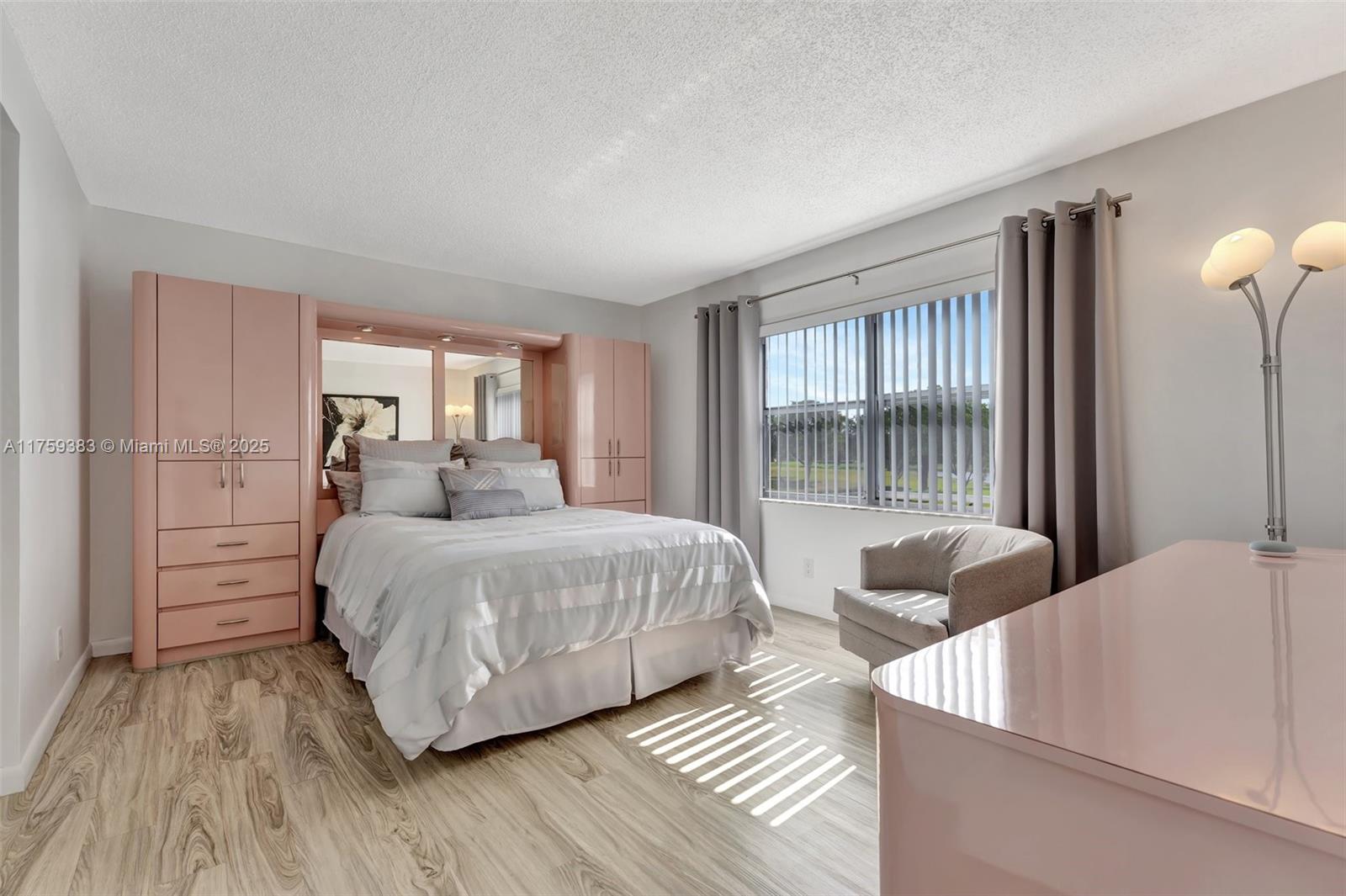 SUNRISE LAKES 129 CONDO - Residential