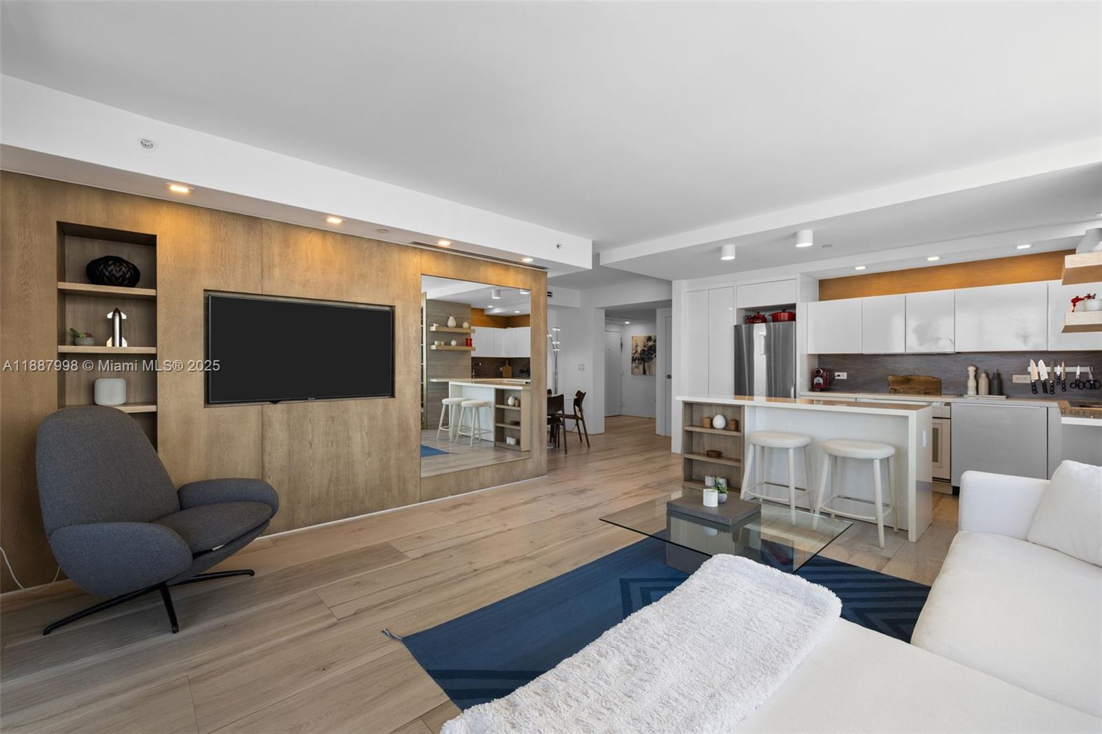 THE WAVERLY AT SOUTH BEAC - Residential
