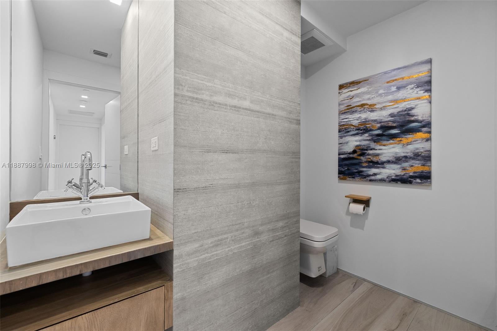 THE WAVERLY AT SOUTH BEAC - Residential