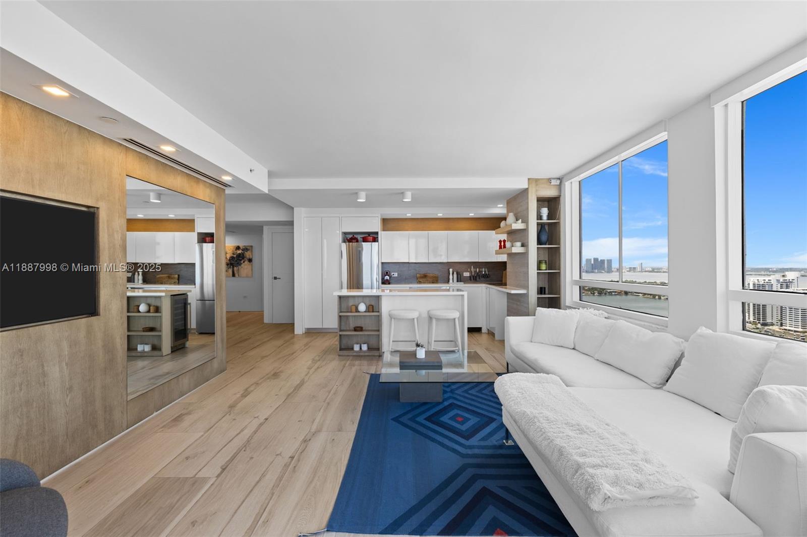 THE WAVERLY AT SOUTH BEAC - Residential