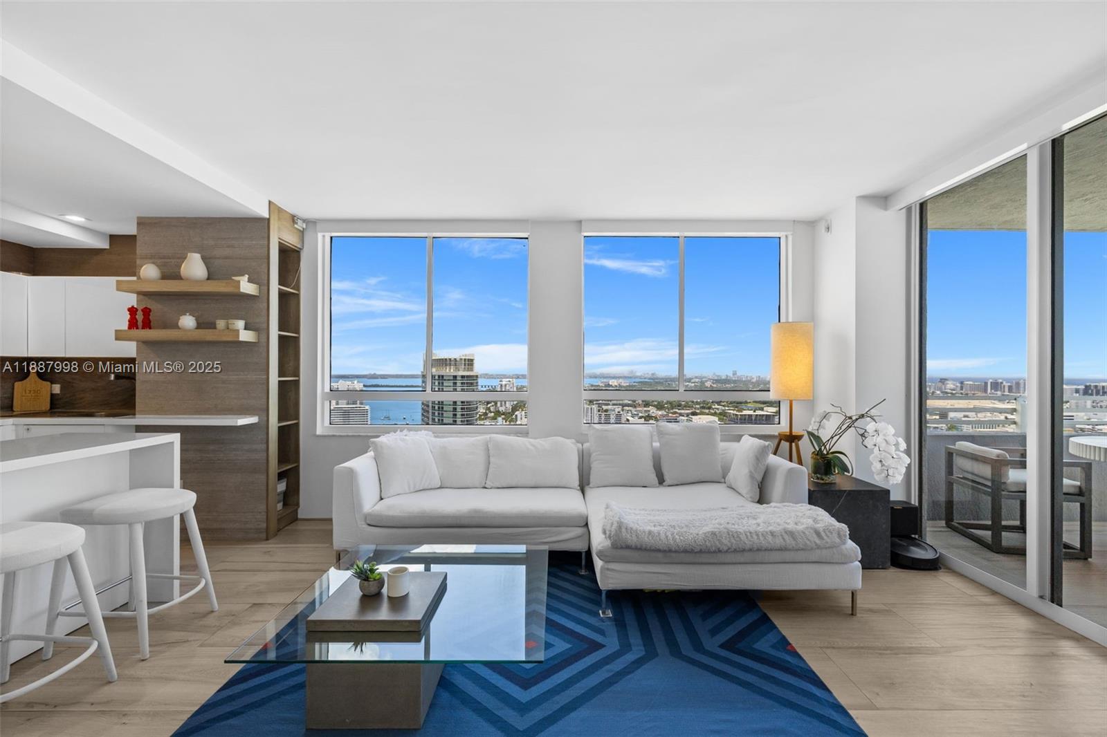 THE WAVERLY AT SOUTH BEAC - Residential