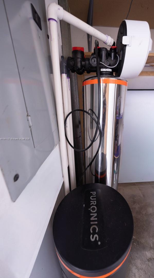 WEITZER SERENA LAKES TOWN - Residential