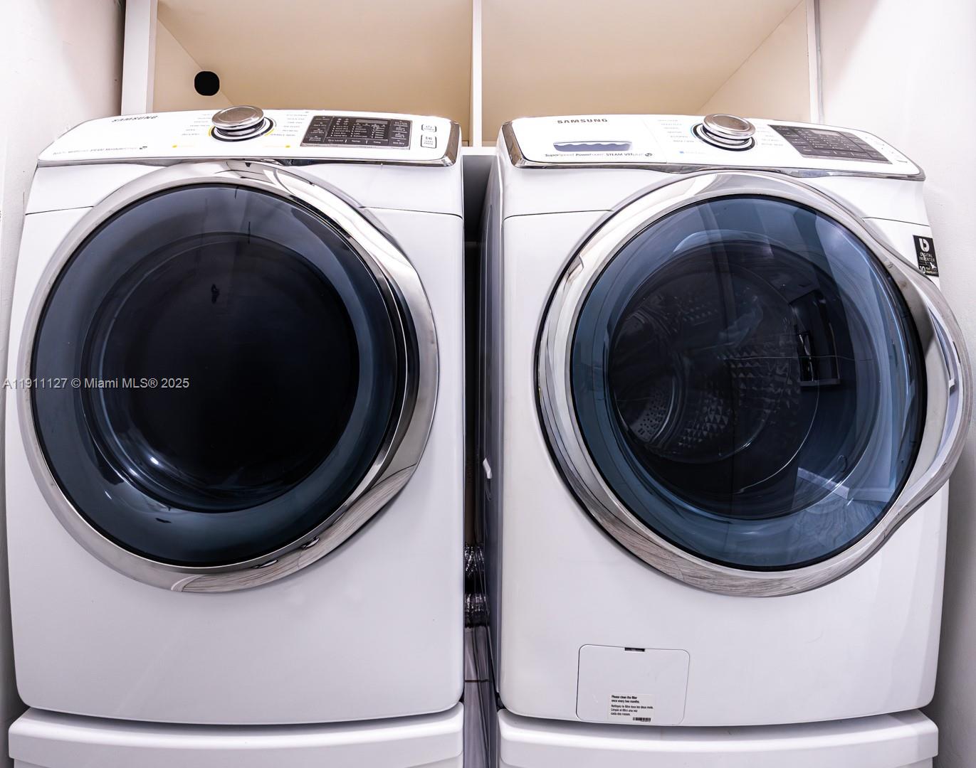 WEITZER SERENA LAKES TOWN - Residential