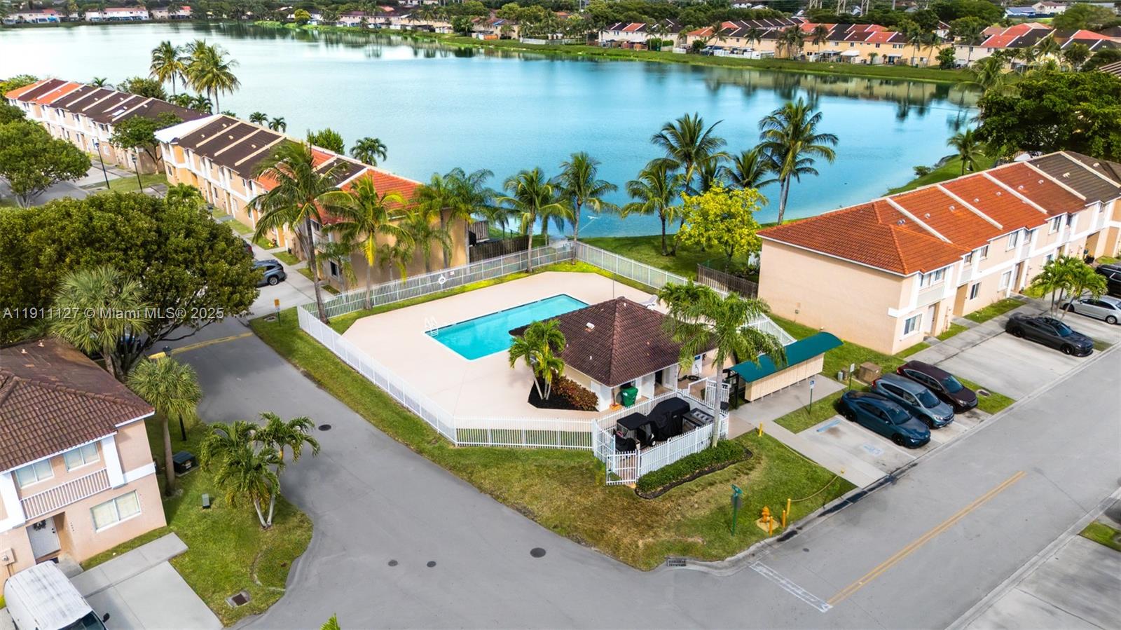 WEITZER SERENA LAKES TOWN - Residential