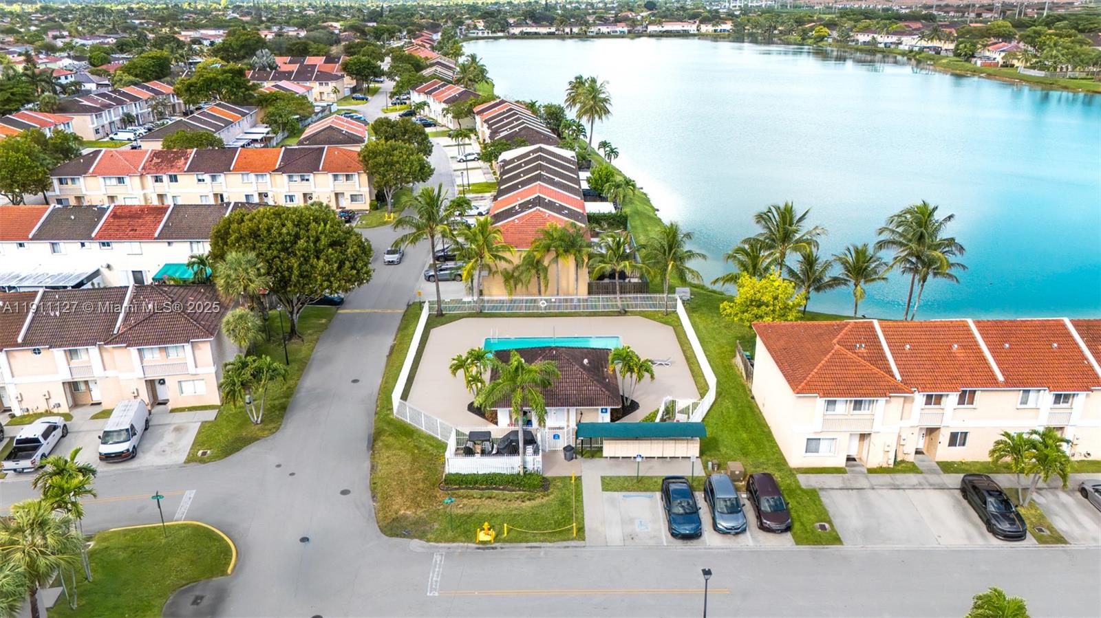 WEITZER SERENA LAKES TOWN - Residential