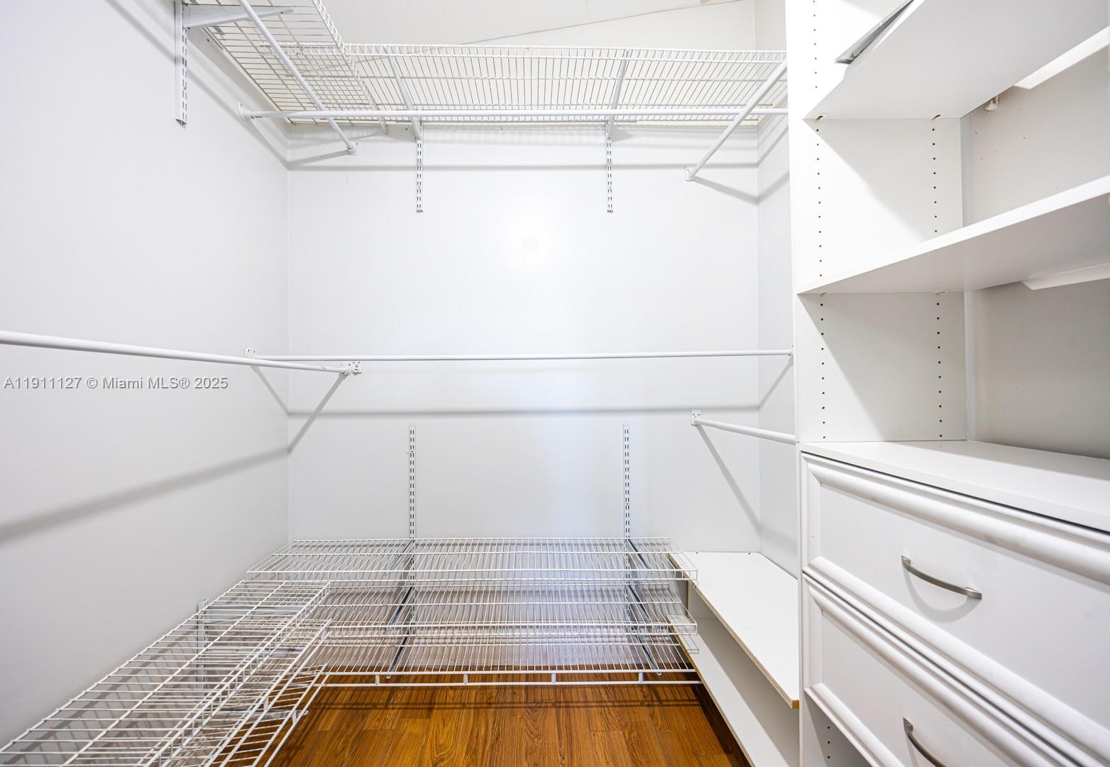 WEITZER SERENA LAKES TOWN - Residential