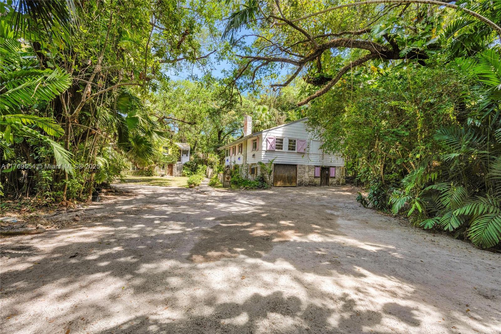 SNAPPER CREEK LAKES SUB - Residential