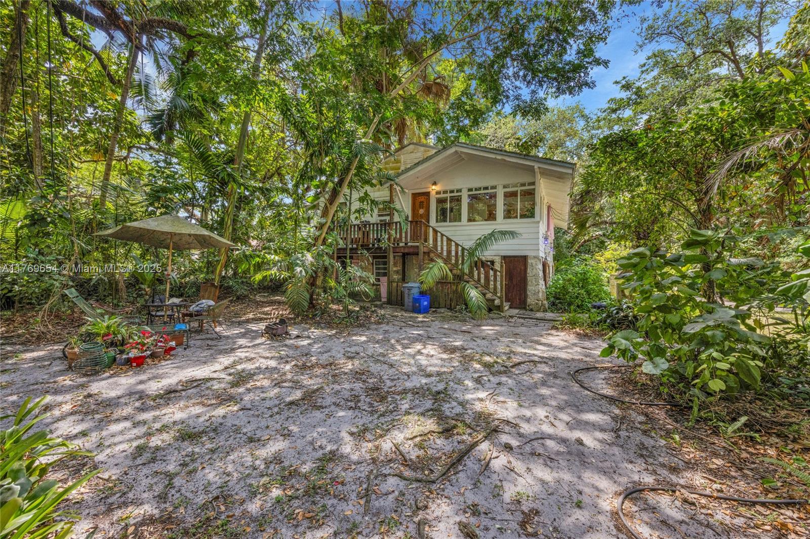 SNAPPER CREEK LAKES SUB - Residential