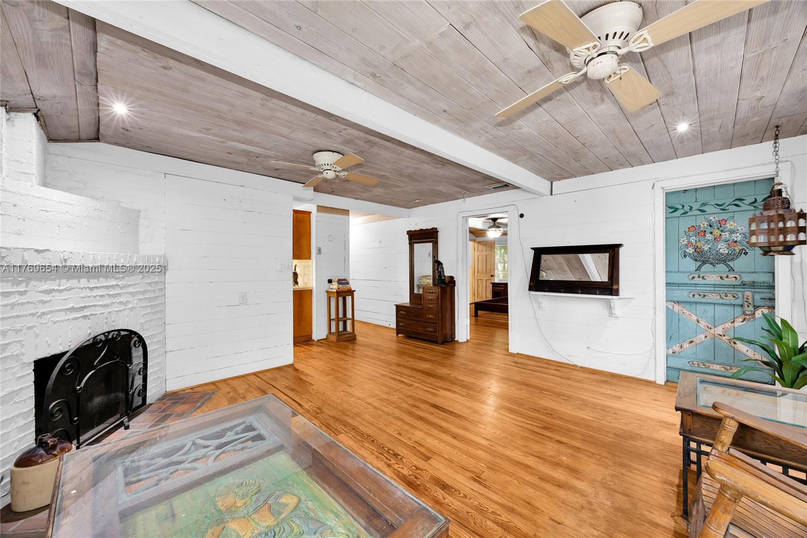 SNAPPER CREEK LAKES SUB - Residential