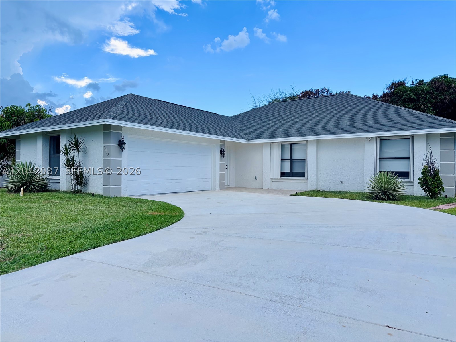 2313 SE Harrington Ave - - Image 1