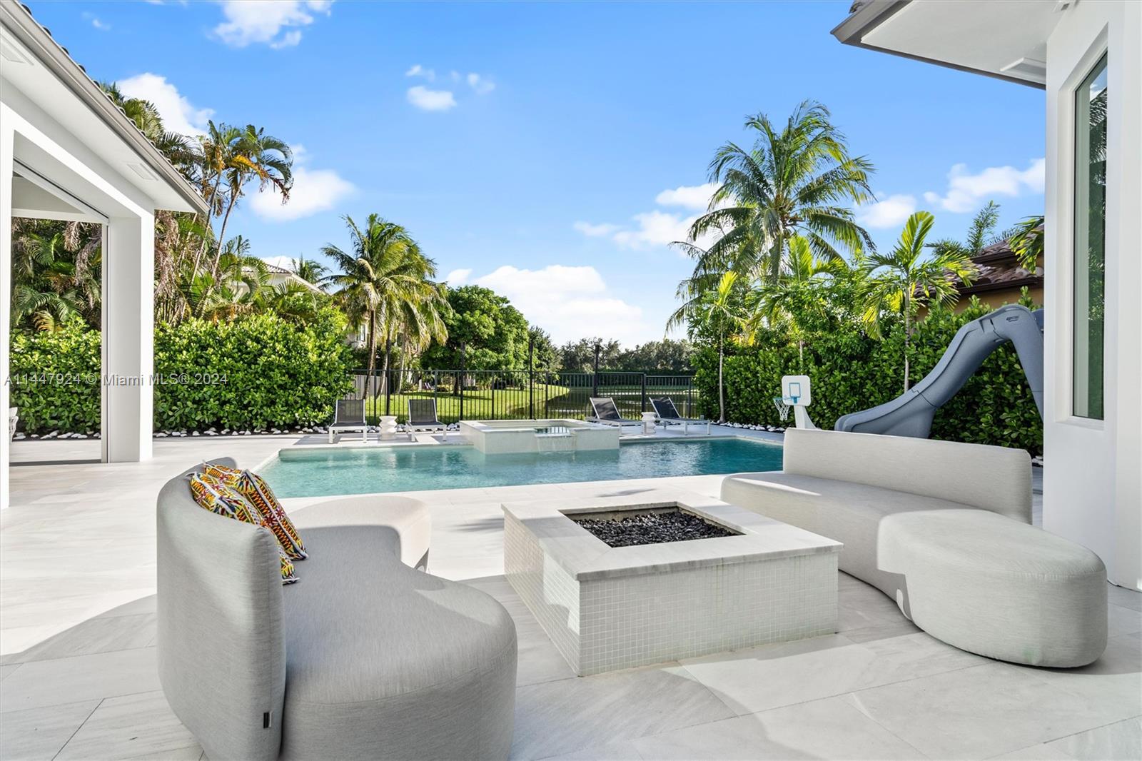 The Oaks at Boca Raton - Residential