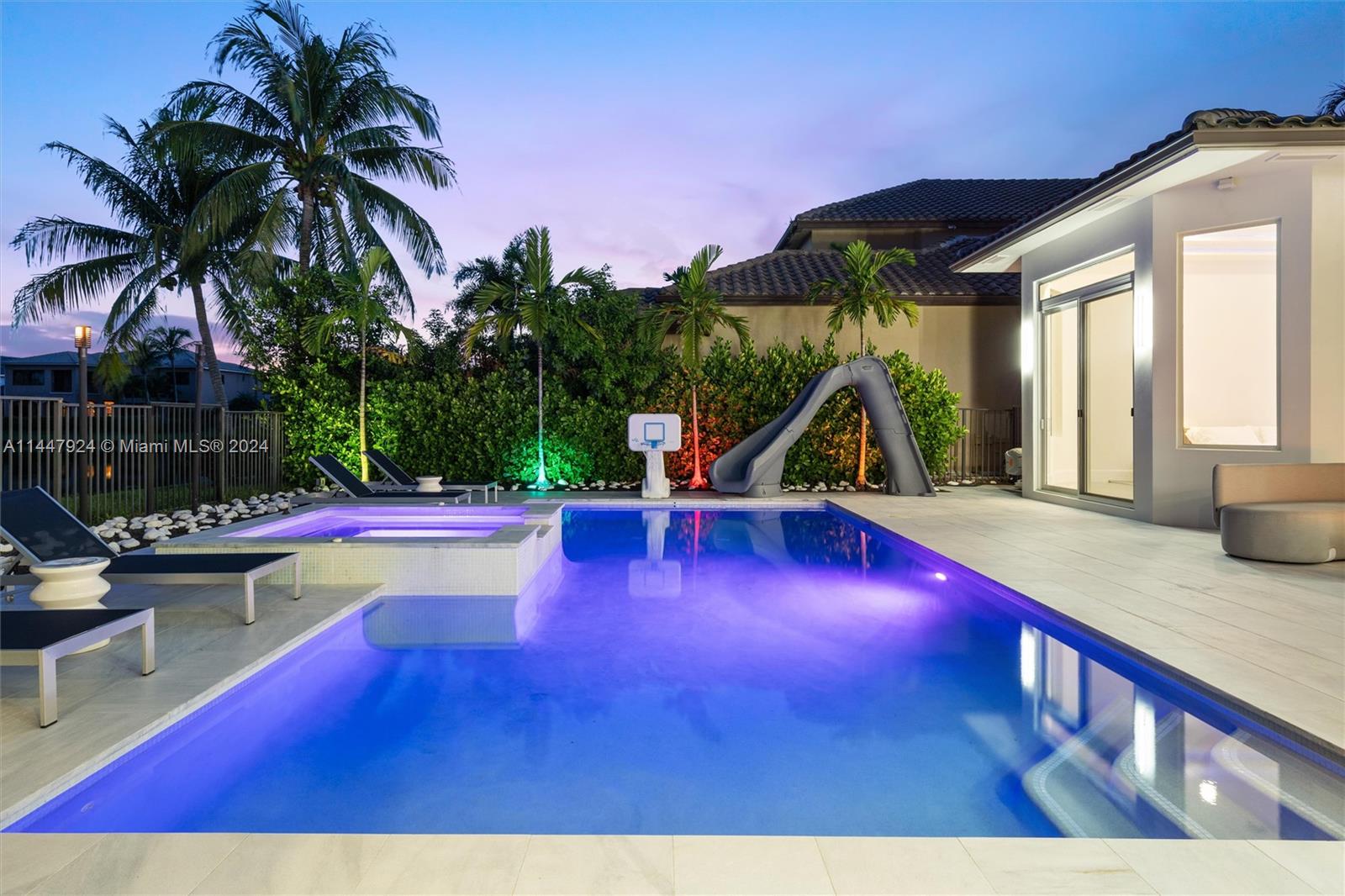 The Oaks at Boca Raton - Residential