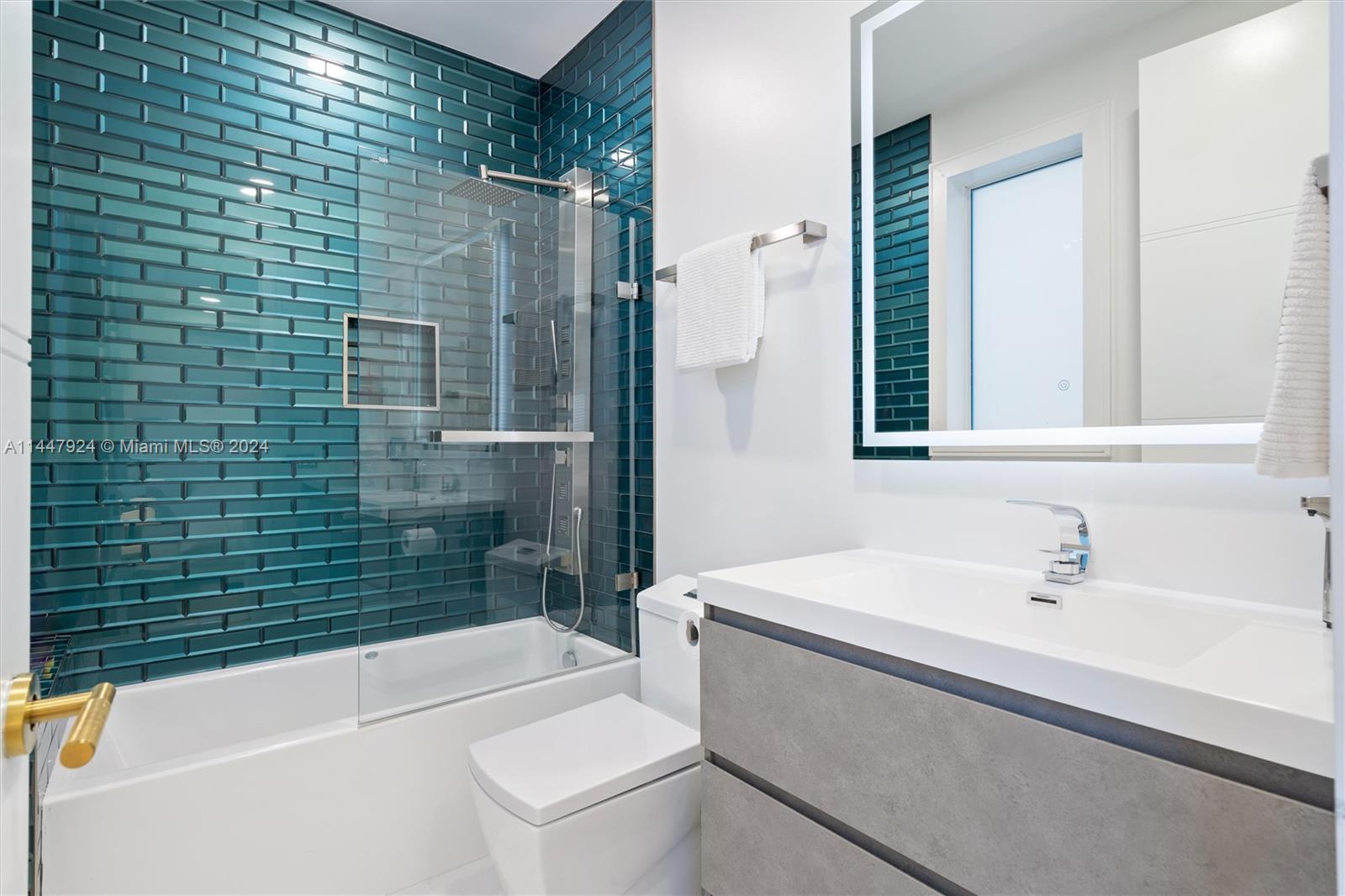 The Oaks at Boca Raton - Residential