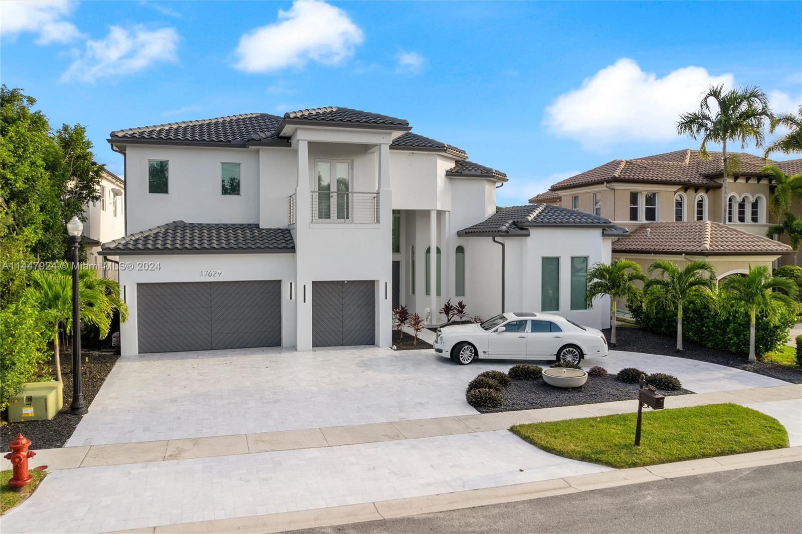 The Oaks at Boca Raton - Residential