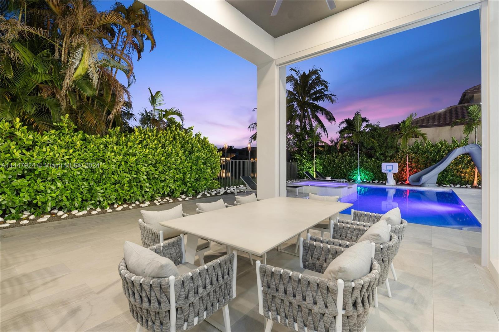 The Oaks at Boca Raton - Residential