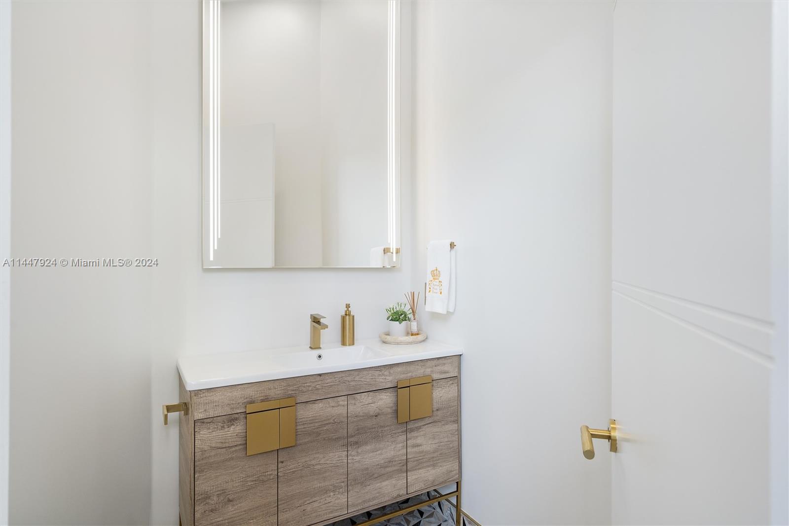 The Oaks at Boca Raton - Residential