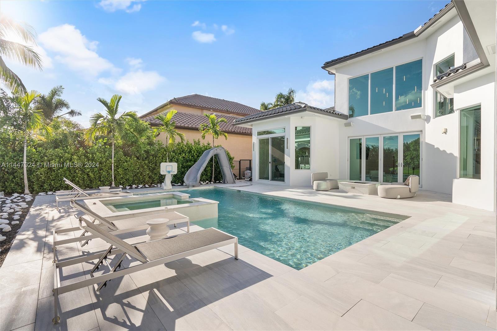The Oaks at Boca Raton - Residential