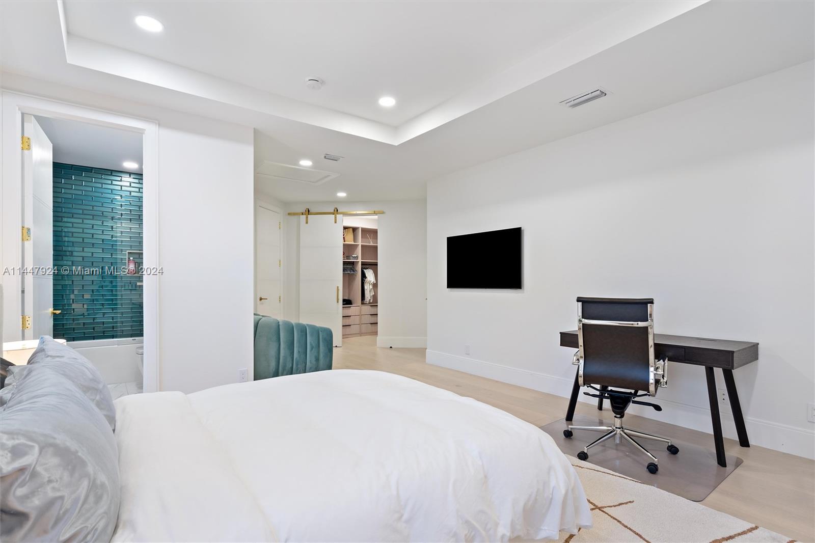 The Oaks at Boca Raton - Residential