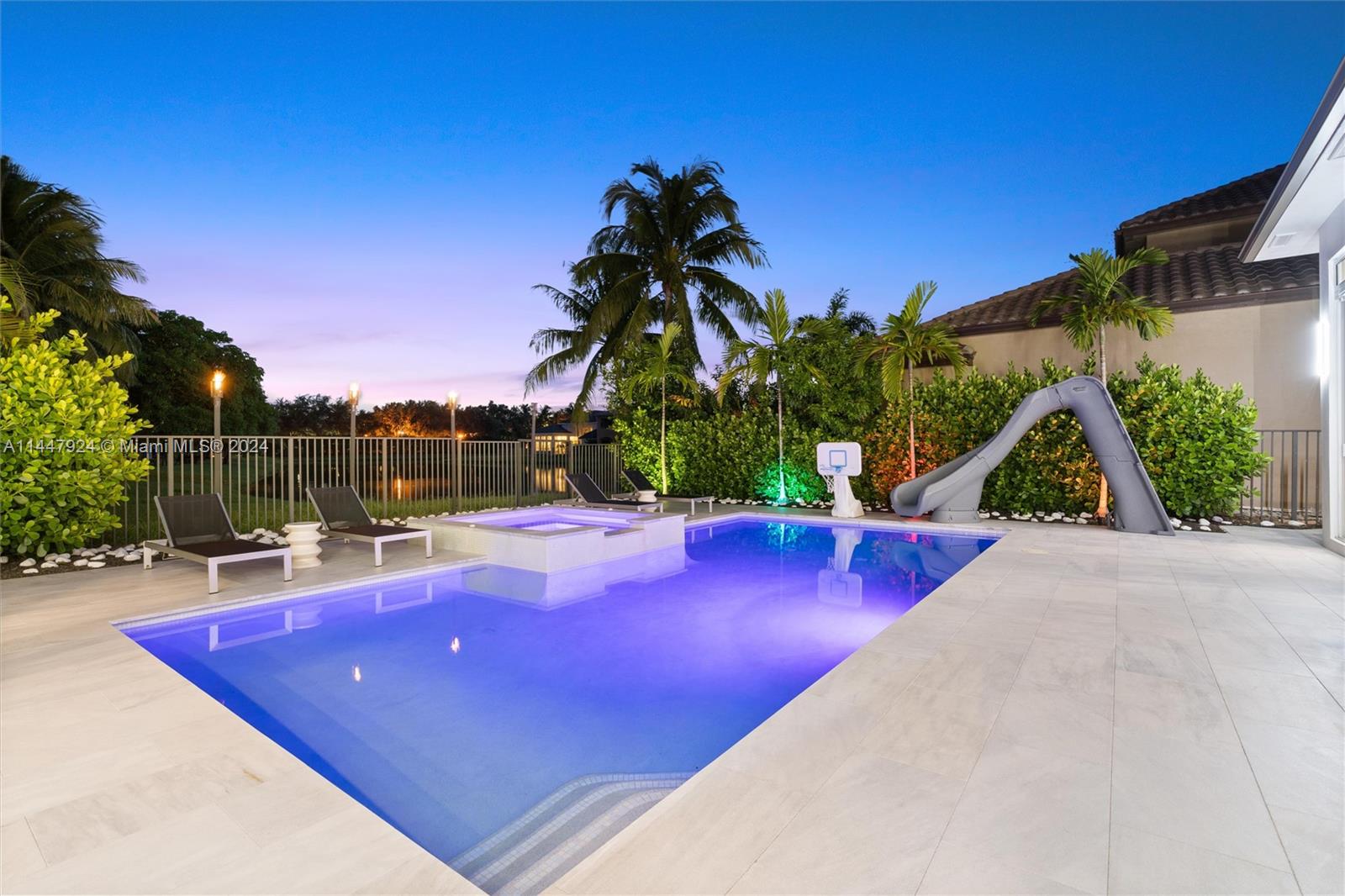 The Oaks at Boca Raton - Residential