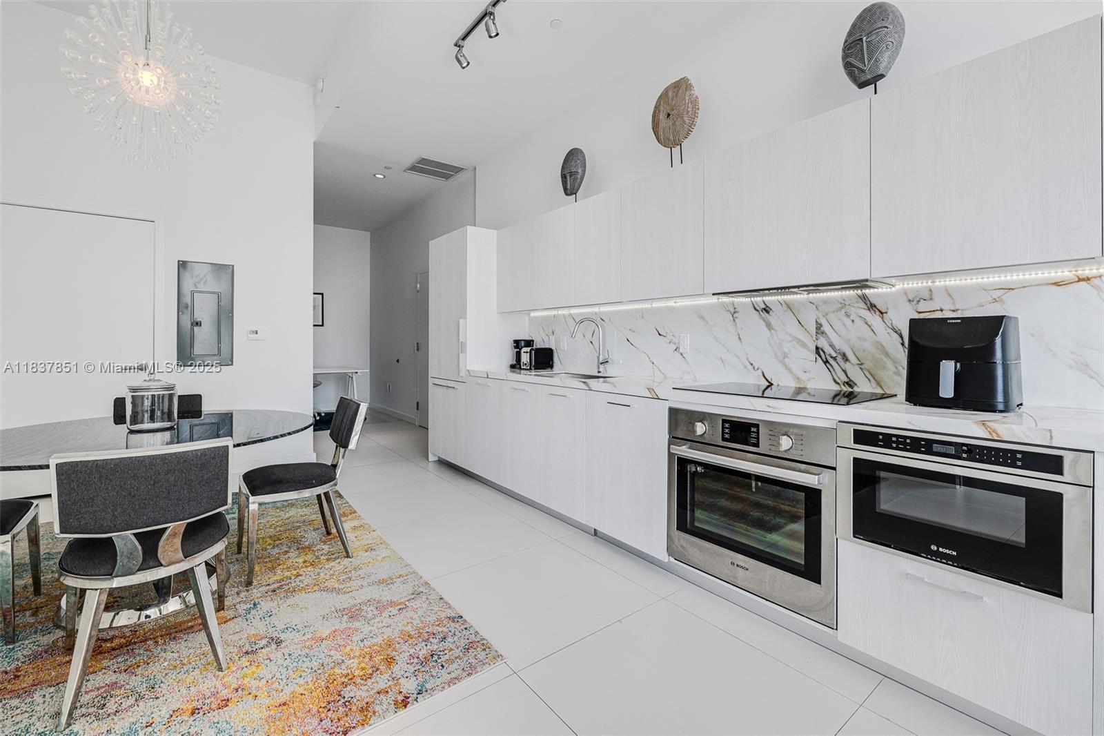 501 NE 31st St 4007