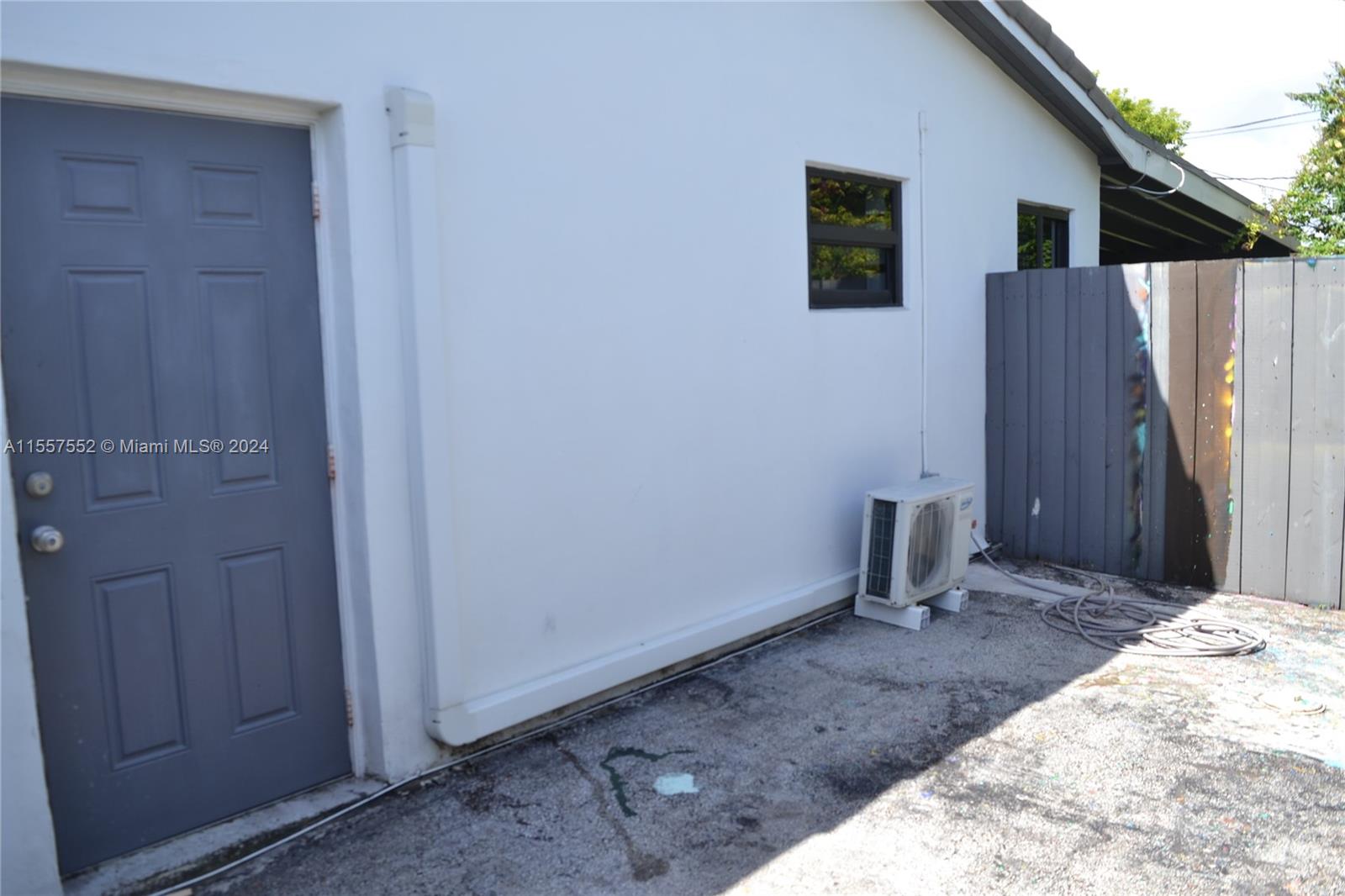 CORAL GLADE HEIGHTS - Residential Lease