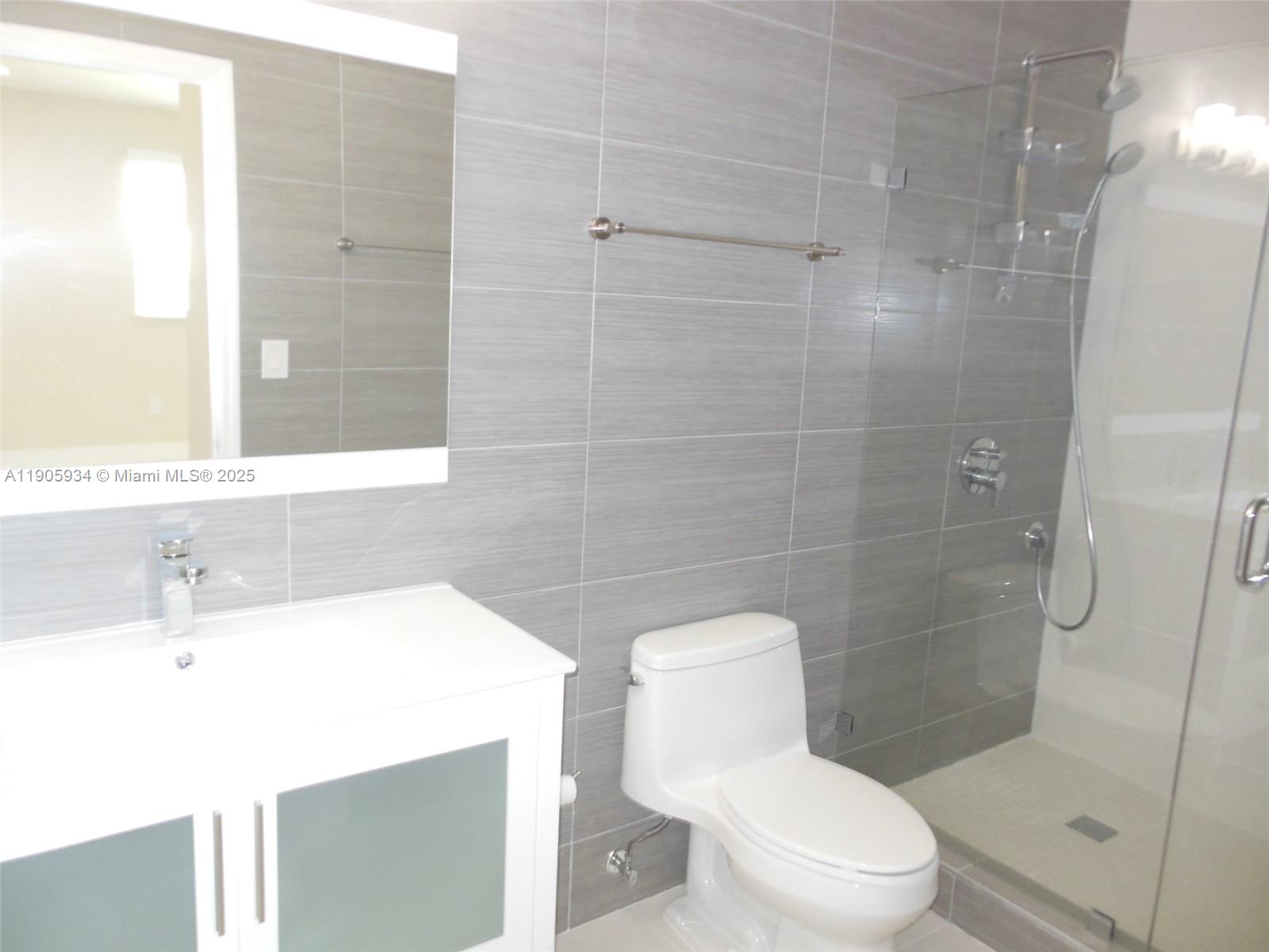 2280 SW 32nd Ave 406