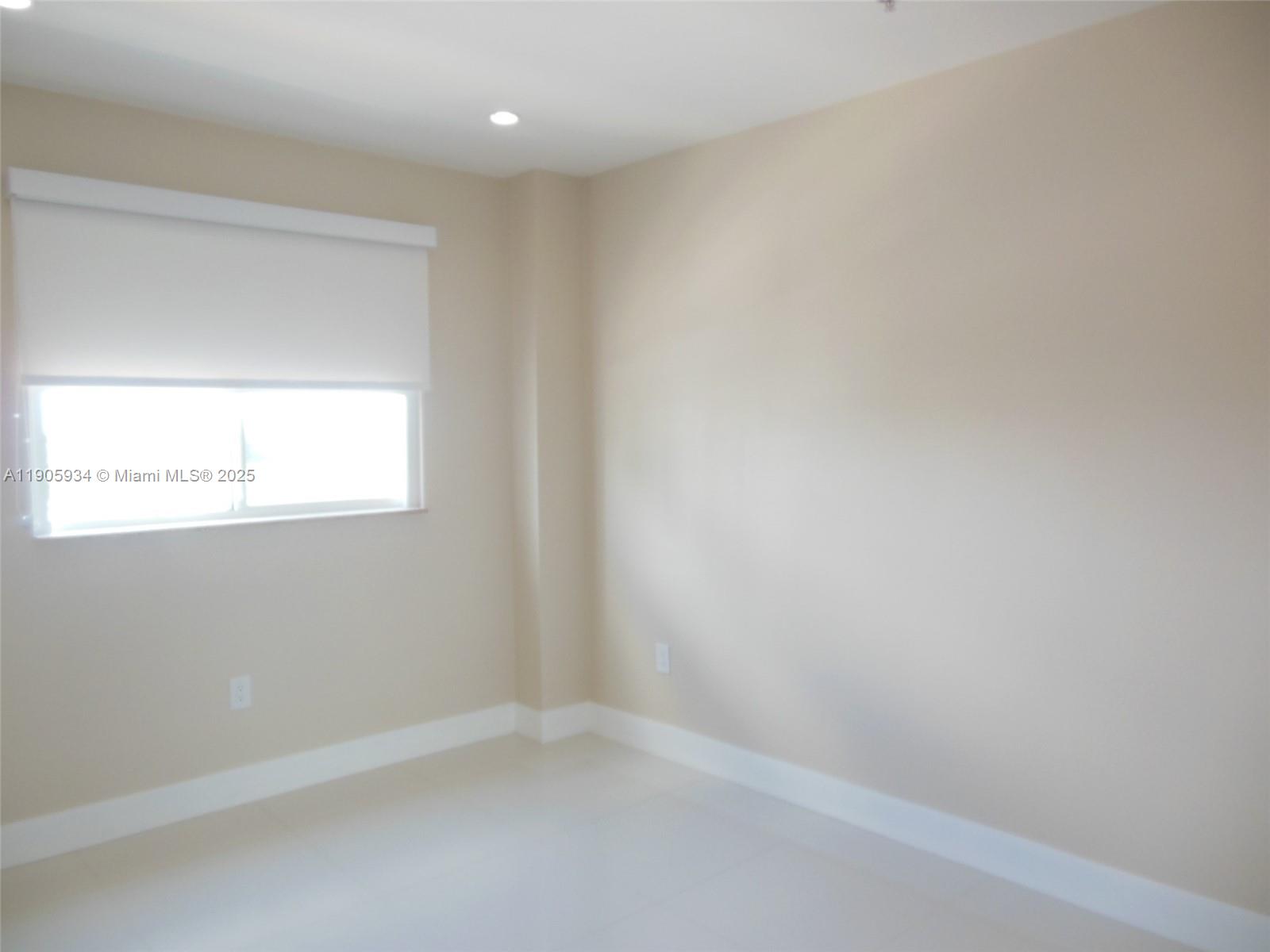 SHAMROCK BY THE GABLES CO - Residential