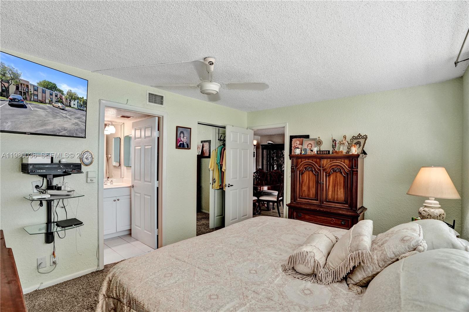 22 OF PALM SPRINGS 3 COND - Residential