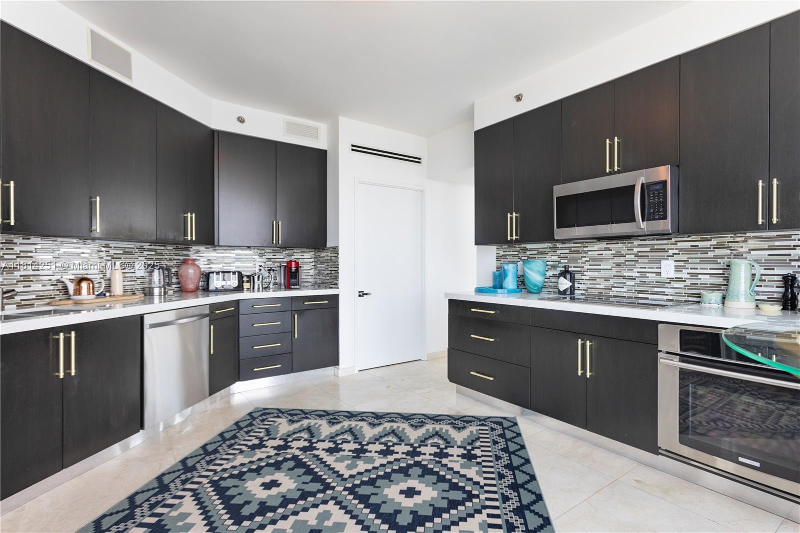 PORTOFINO TOWER CONDO - Residential Lease