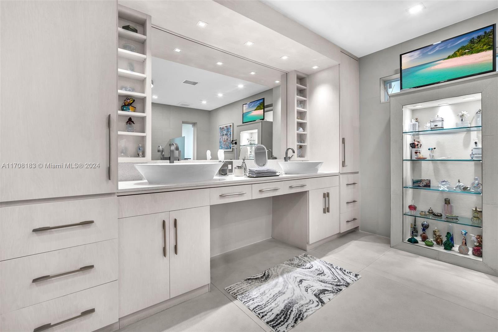 SANS SOUCI ESTATES - Residential