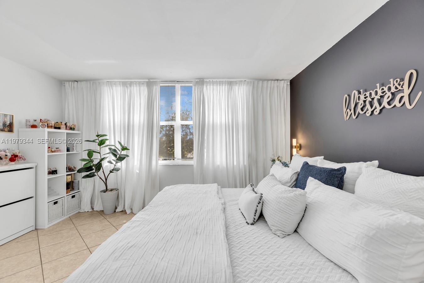 WATERS EDGE TOWERS CONDO - Residential