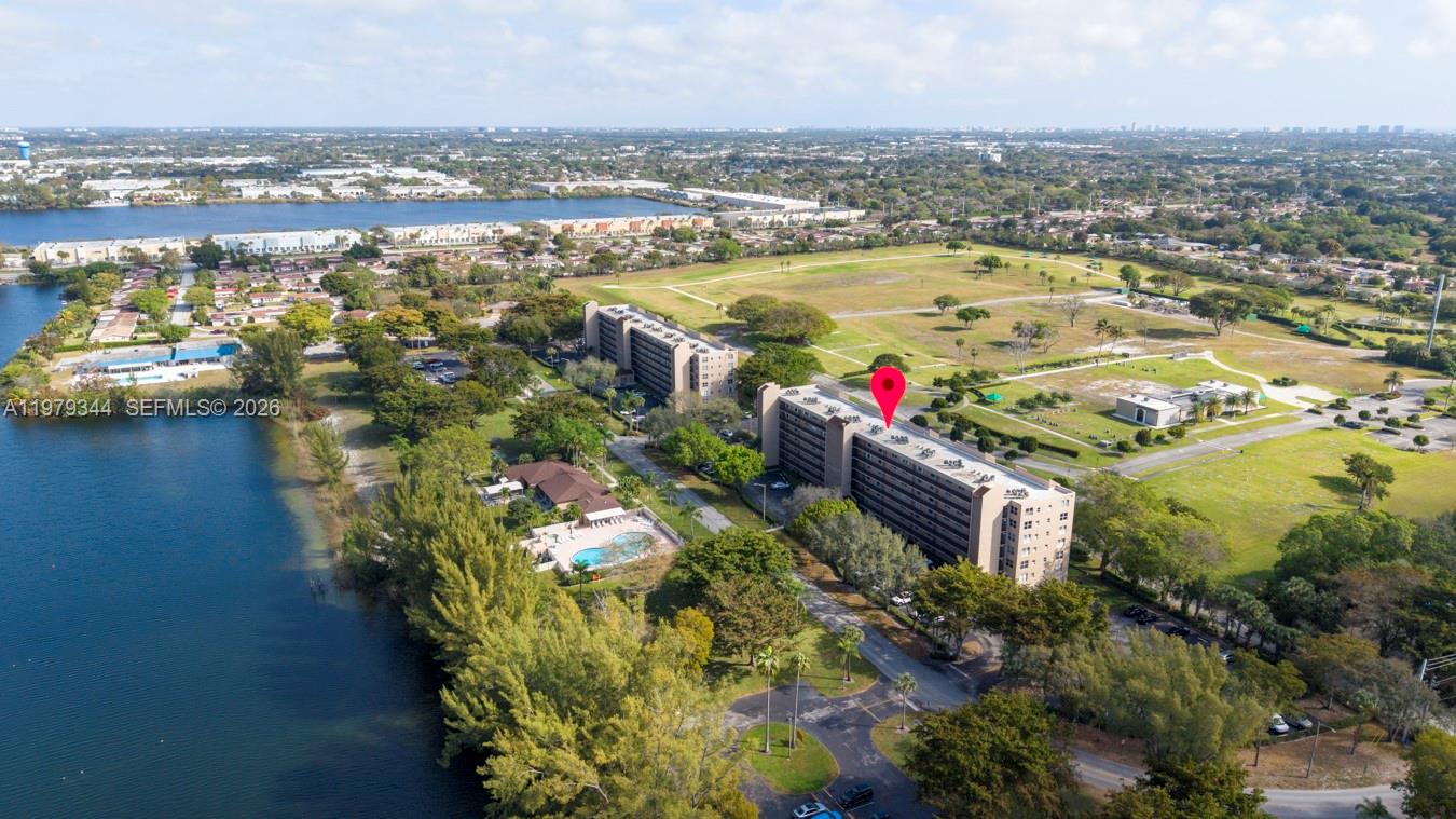 WATERS EDGE TOWERS CONDO - Residential