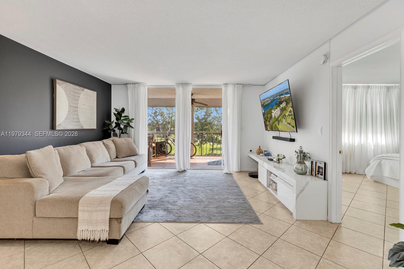 4550 NW 18th Ave 206