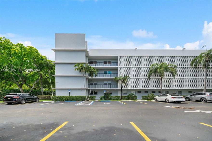 Spacious 2-bedroom, 1.5 bath unit located in desirable West Aventura area. Situated in a quiet, well-maintained community, this property offers a comfortable layout and peaceful surroundings. Conveniently located just minutes from the beach, major highways, shopping, dining, and entertainment.