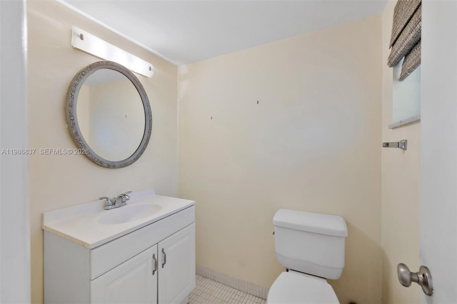 AZURE LAKE CONDO - Residential