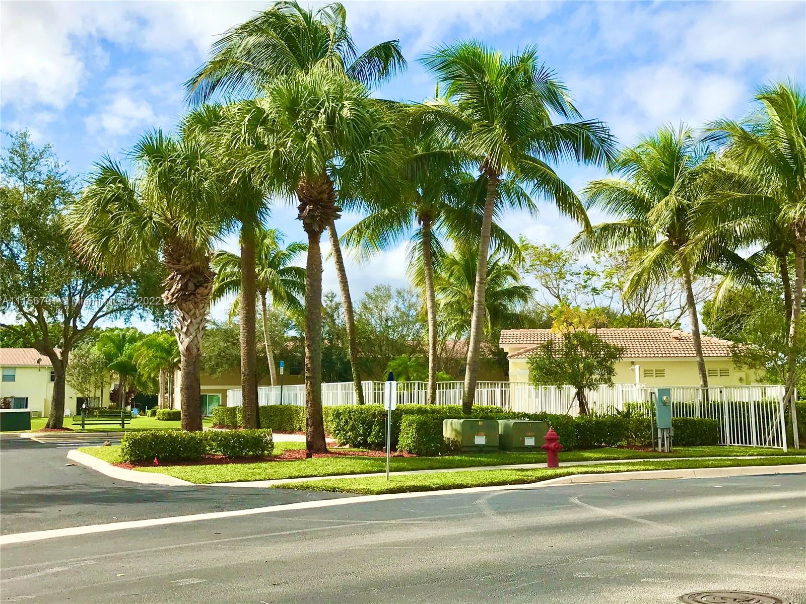 SIERRA PALMS - Residential