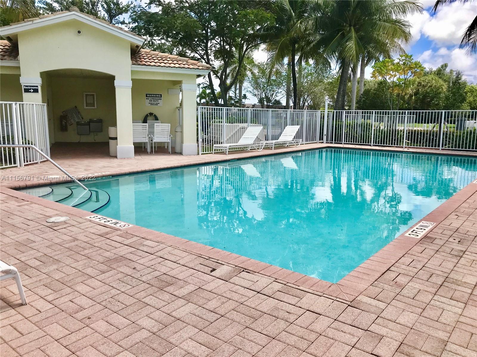 SIERRA PALMS - Residential