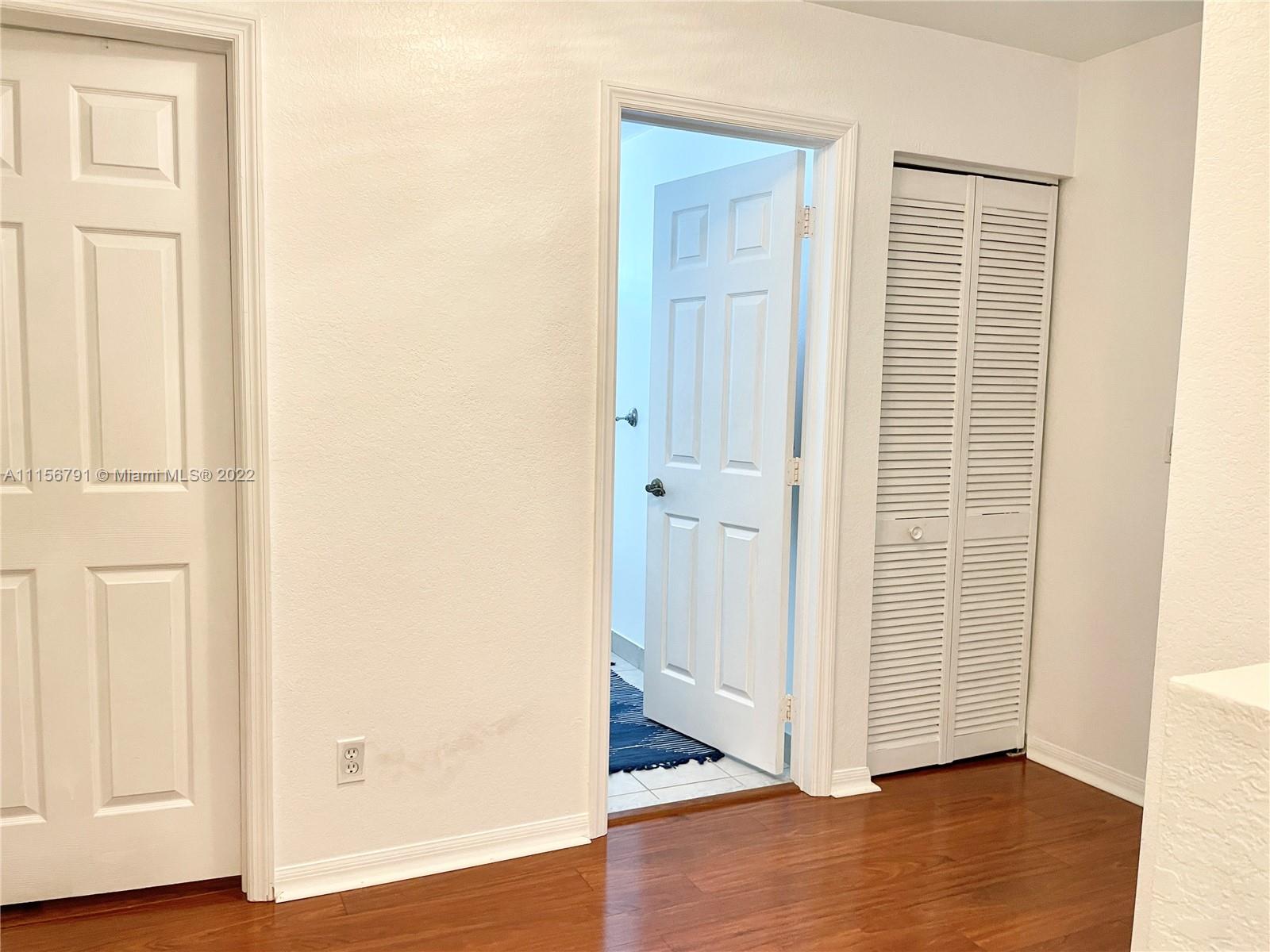 SIERRA PALMS - Residential