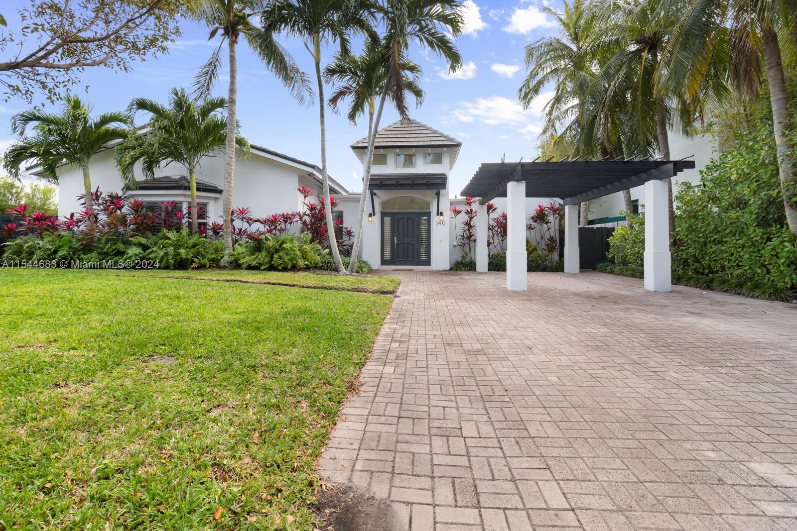 Property for Sale at 140 W Mashta Dr, Key Biscayne, Miami-Dade County, Florida - Bedrooms: 4 
Bathrooms: 4  - $3,490,000