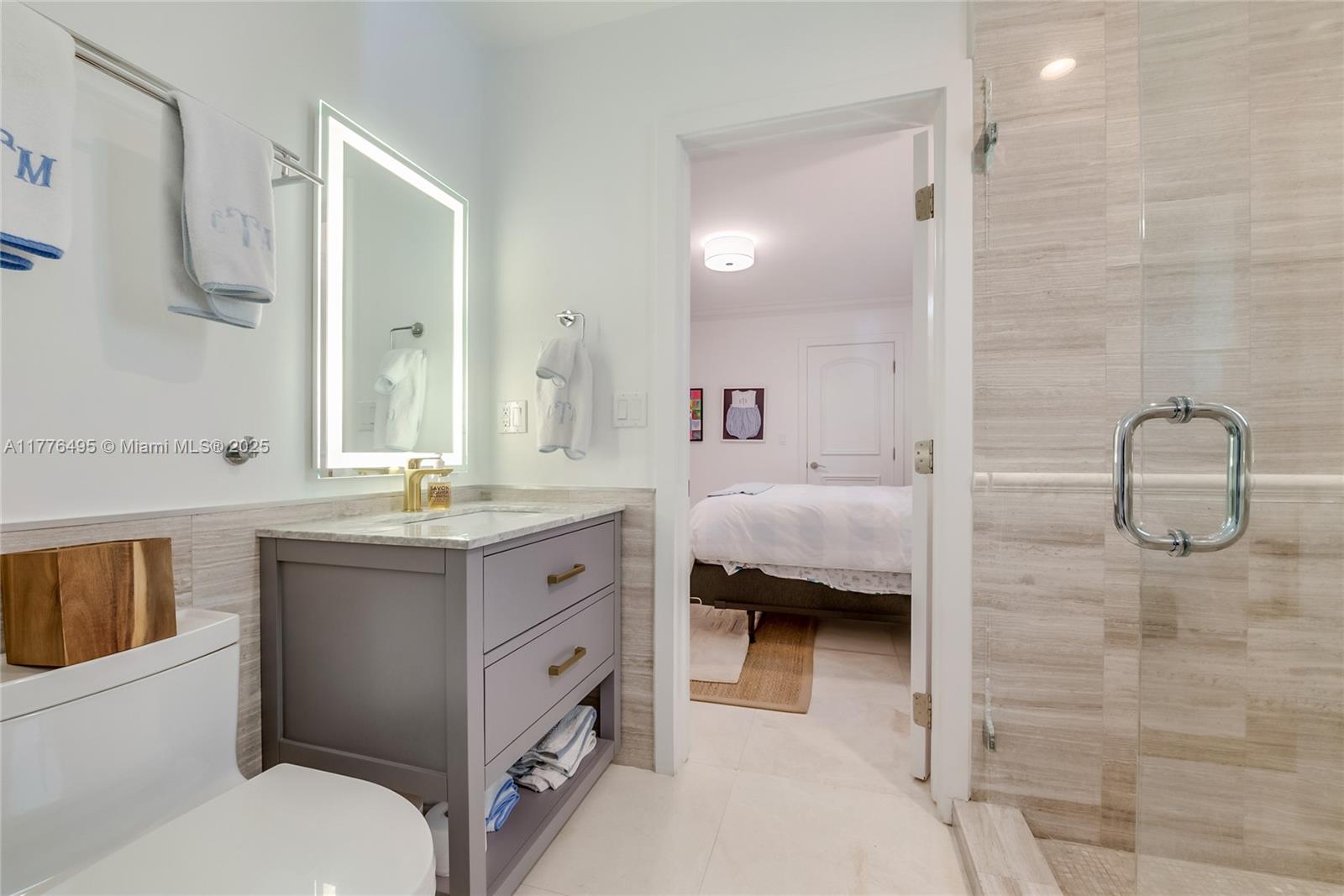 CORAL GABLES RIVIERA SEC - Residential