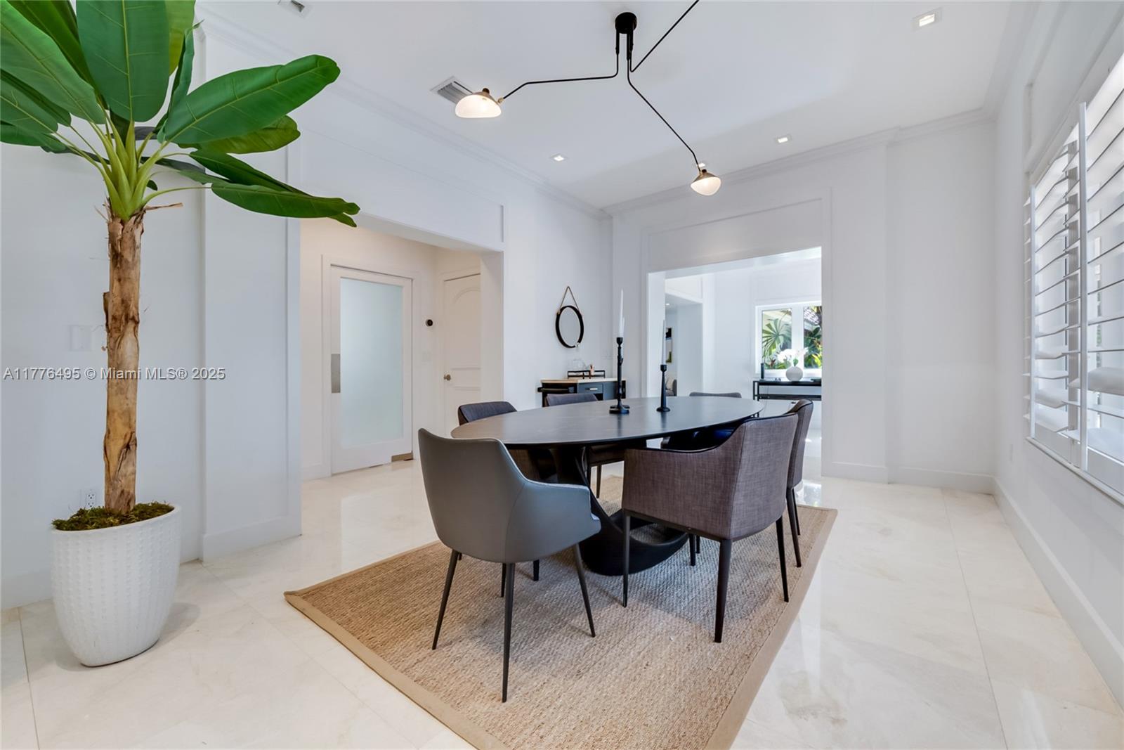 CORAL GABLES RIVIERA SEC - Residential