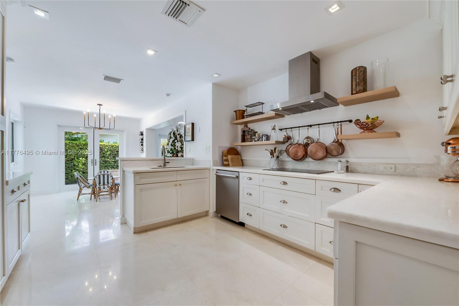 CORAL GABLES RIVIERA SEC - Residential