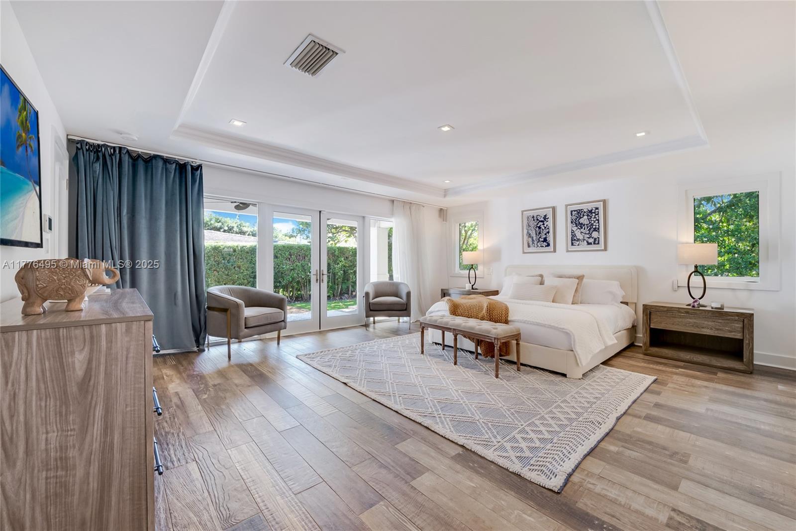CORAL GABLES RIVIERA SEC - Residential