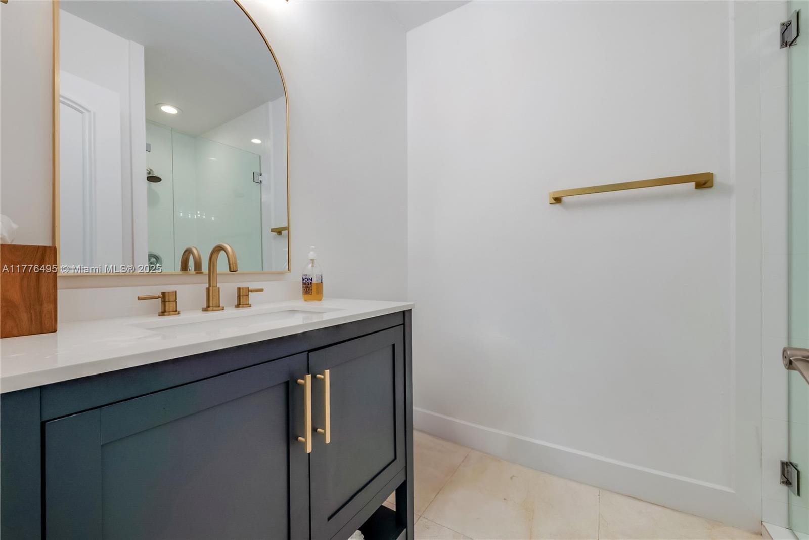 CORAL GABLES RIVIERA SEC - Residential