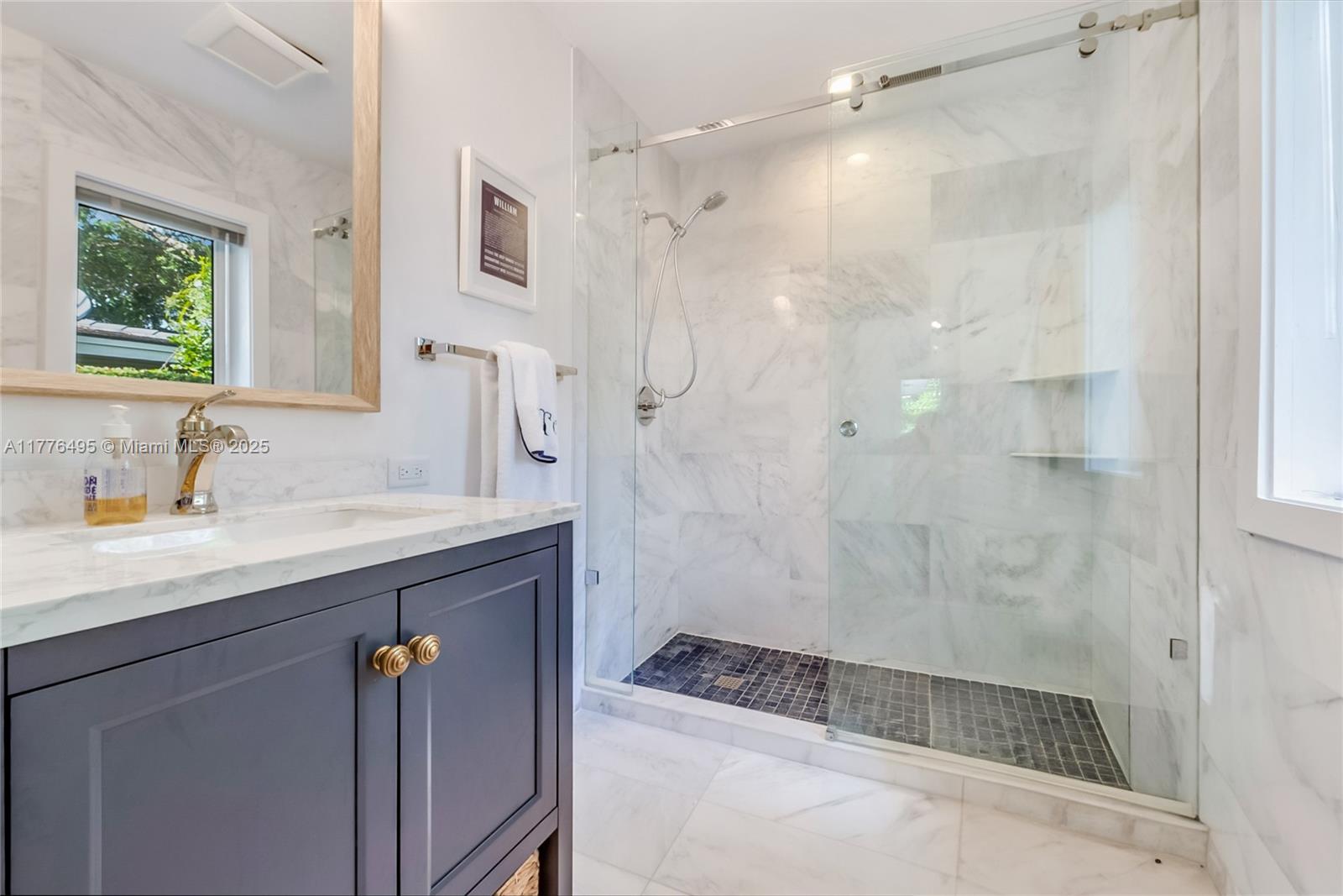 CORAL GABLES RIVIERA SEC - Residential