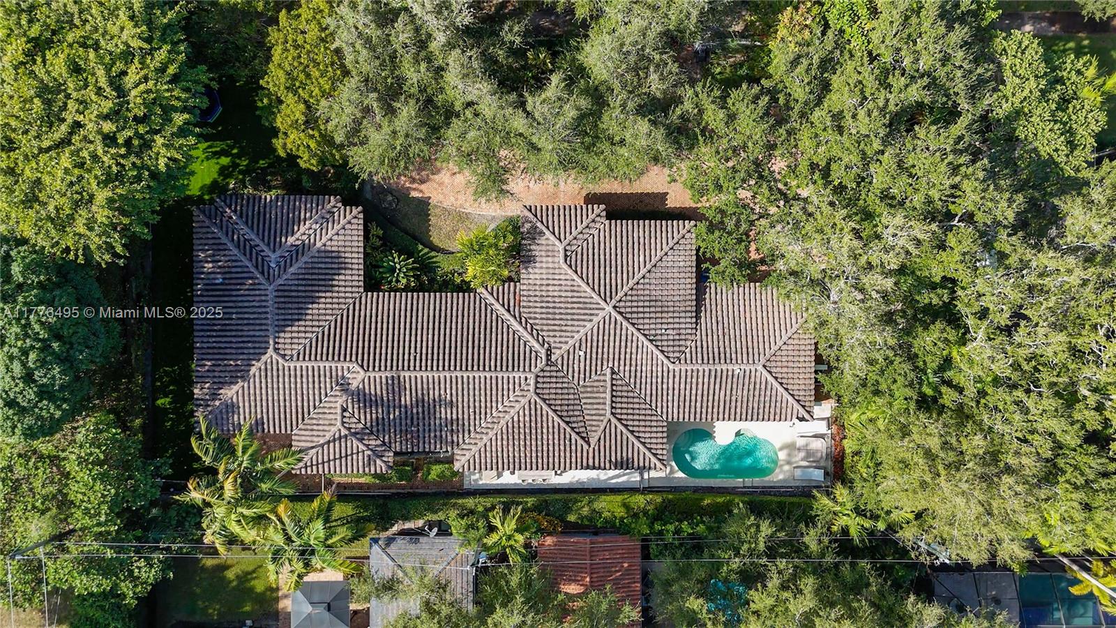 CORAL GABLES RIVIERA SEC - Residential
