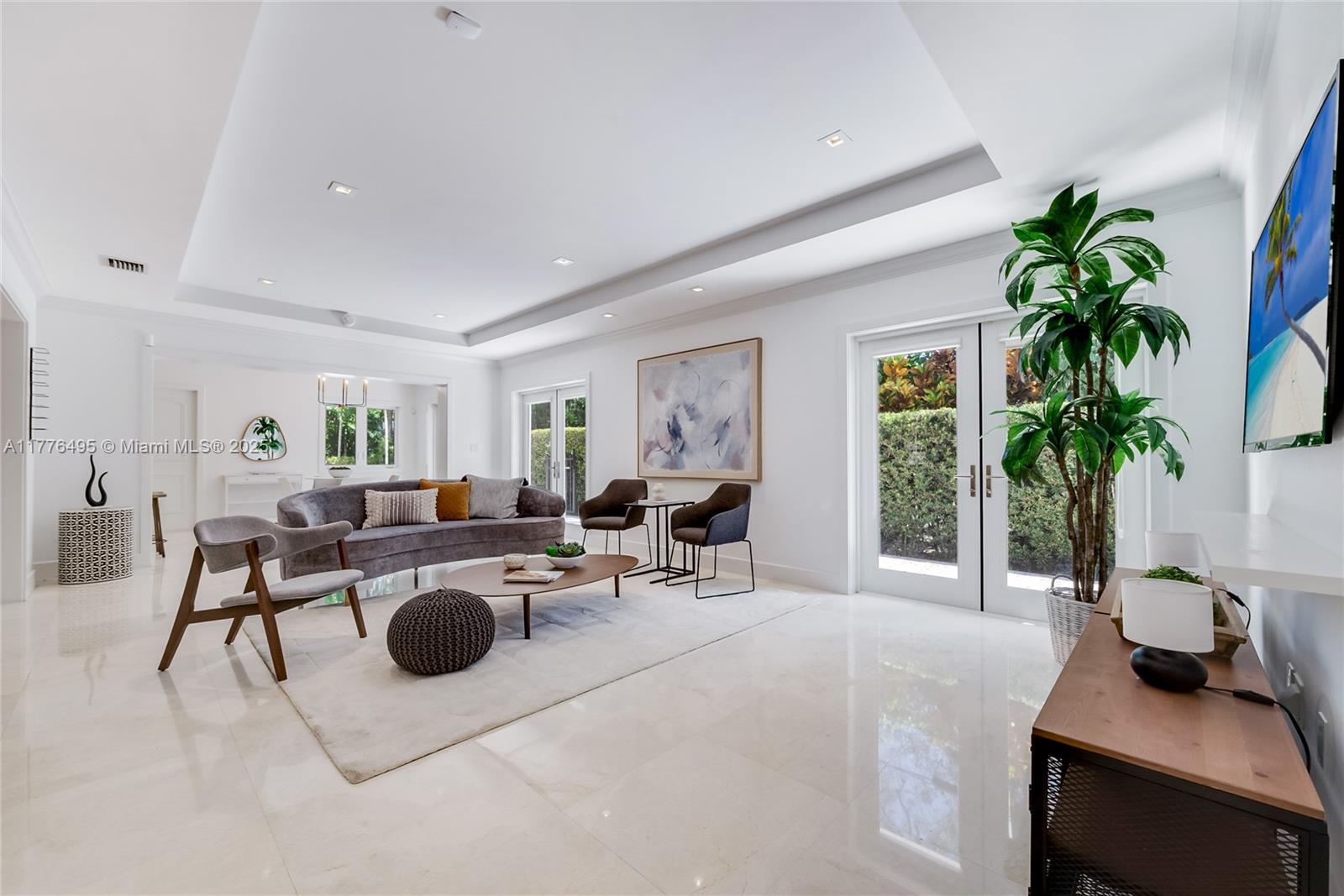 CORAL GABLES RIVIERA SEC - Residential