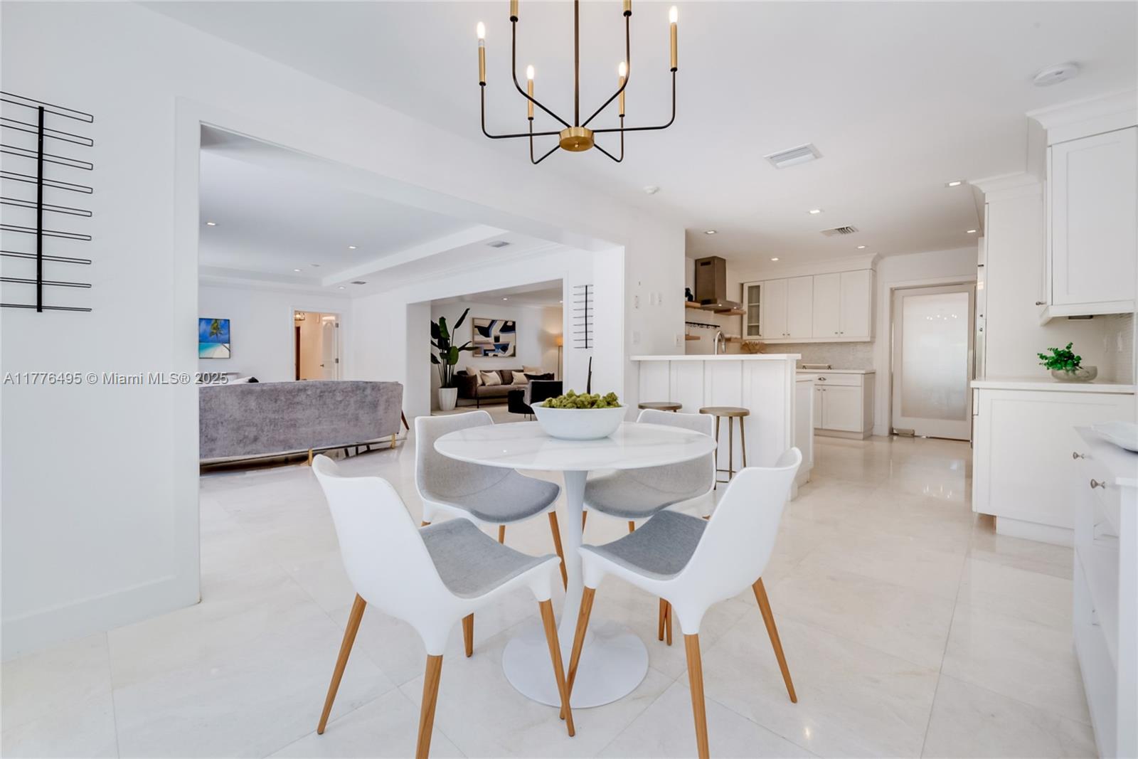 CORAL GABLES RIVIERA SEC - Residential