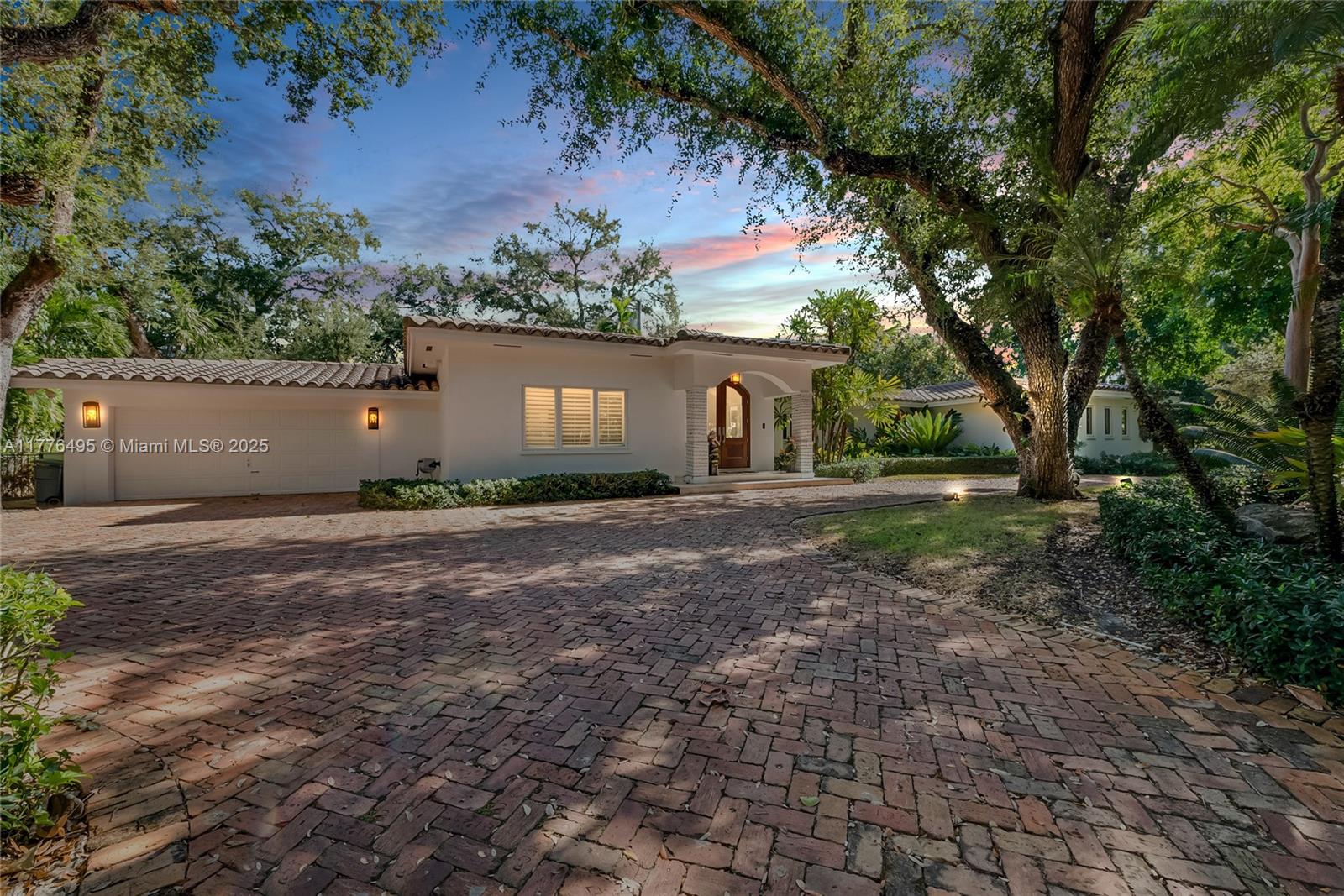 CORAL GABLES RIVIERA SEC - Residential