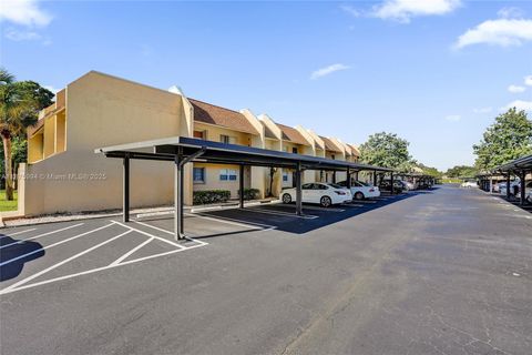 Photo of 2975 SW 22nd Ave #102, Delray Beach, FL 33445 (MLS # A11875994) Photo of 2975 SW 22nd Ave #102, Delray Beach, FL 33445 (MLS # A11875994)